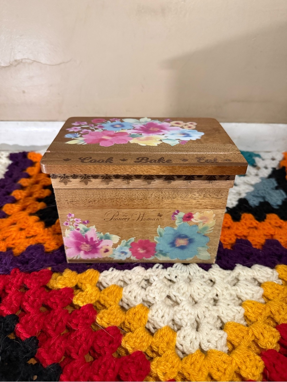 The Pioneer Woman Vintage Floral Wood Recipe Box - Pink Blue Cream Green